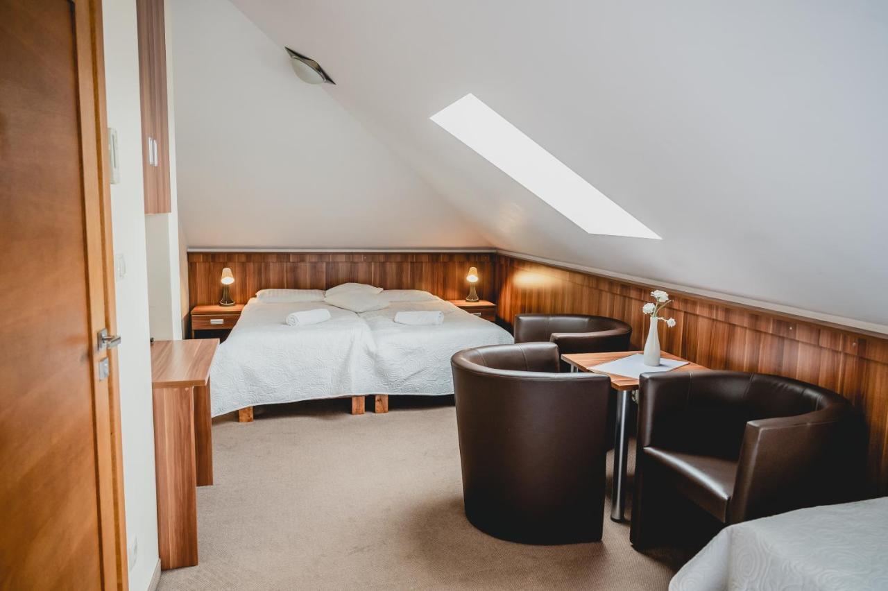 Hotel Nad Morzem- Art-Pension Swierzno 외부 사진