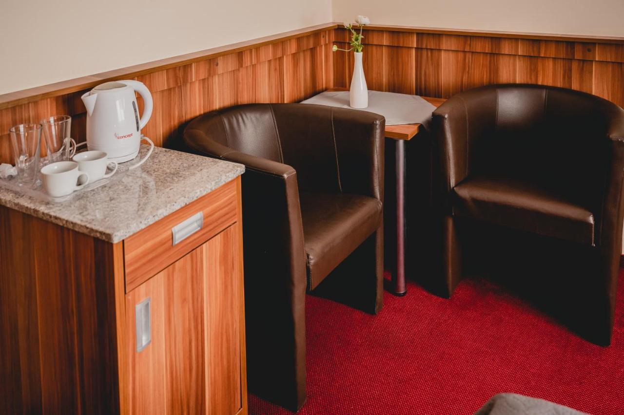 Hotel Nad Morzem- Art-Pension Swierzno 외부 사진