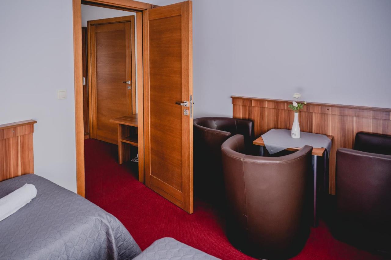Hotel Nad Morzem- Art-Pension Swierzno 외부 사진