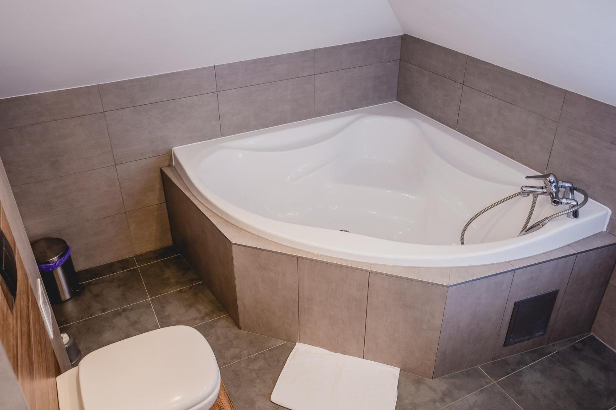 Hotel Nad Morzem- Art-Pension Swierzno 외부 사진